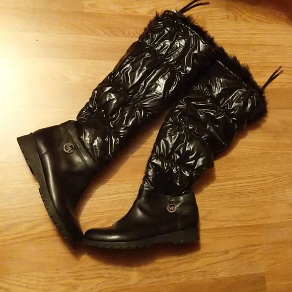 MICHAEL Michael Kors Shoes - Micheal Kors Snowboot